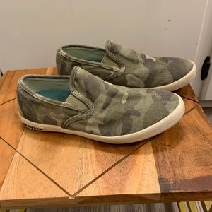 Women’s Baja Slip on Saltwater Herringbone Twill